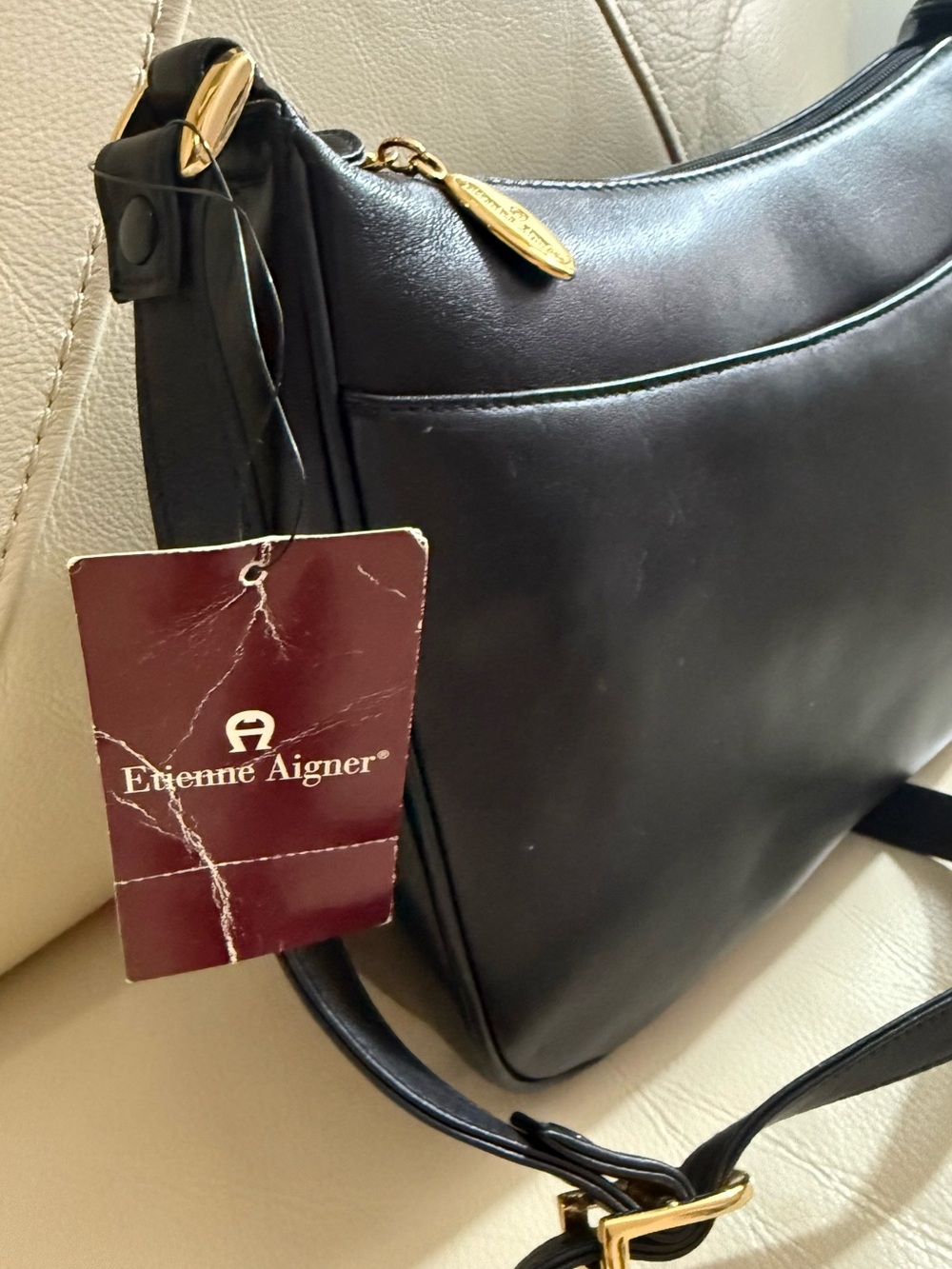 Classic Etienne Aigner Black Leather Shoulder Bag - Picture 8 of 10